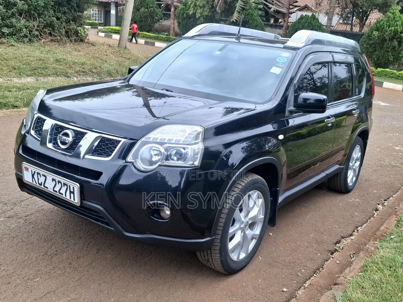 Nissan X-Trail 2.0 Petrol AWD 2013 Black