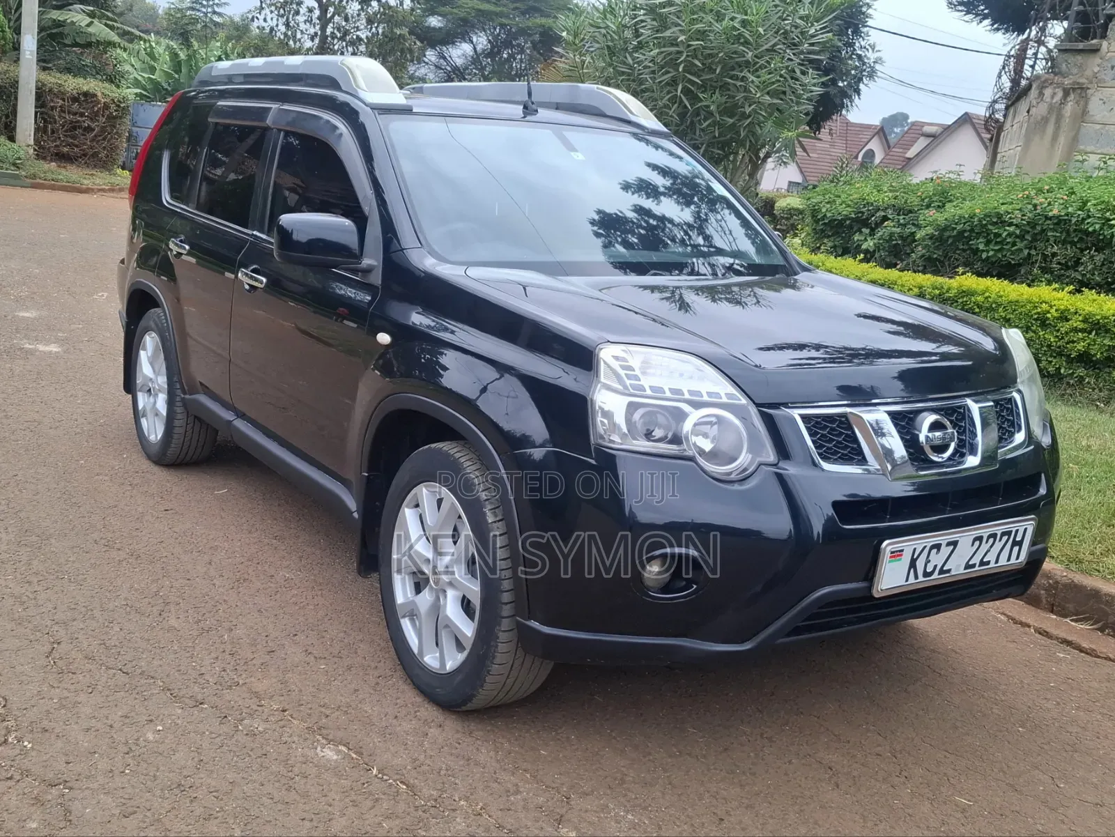 Nissan X-Trail 2.0 Petrol AWD 2013 Black