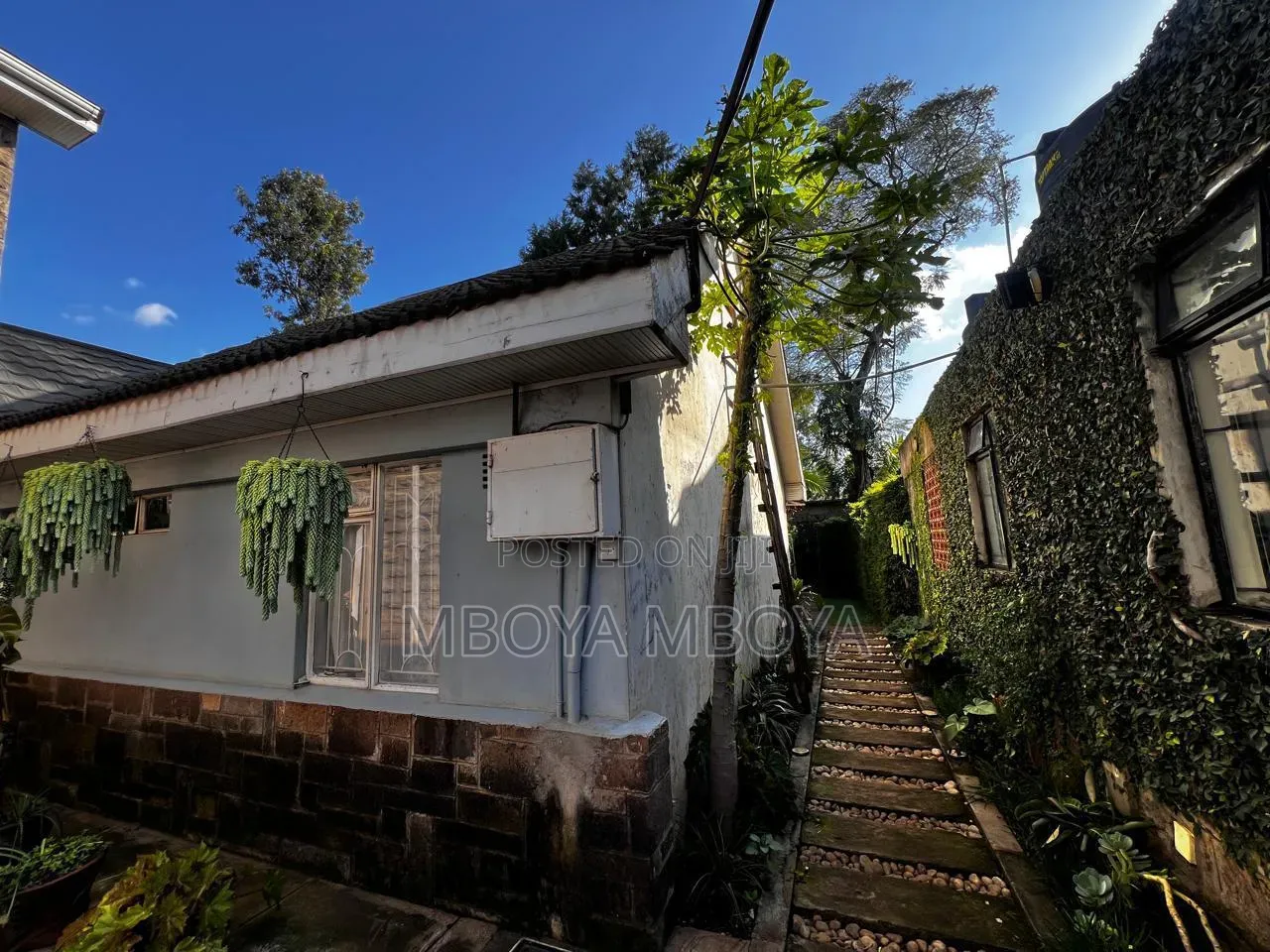 4 Bedroom Commercial House for Rent in Ngong Road