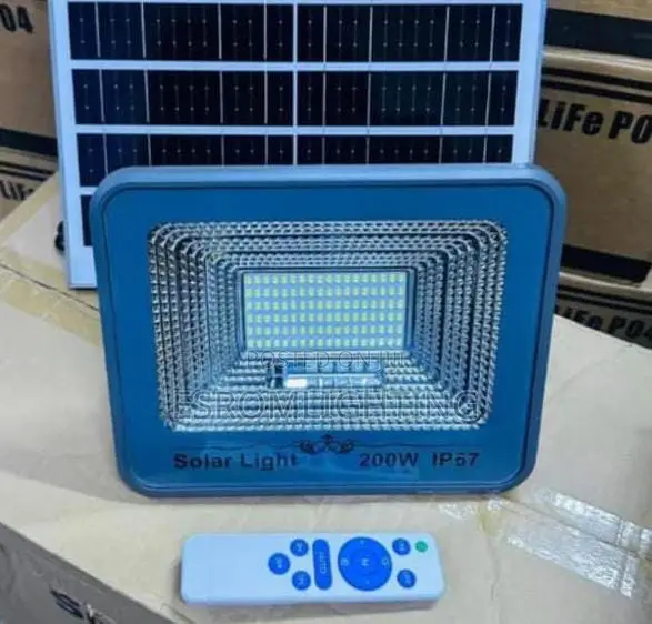 200W Solar LED Floodlight IP67 With Solar Panel Remote