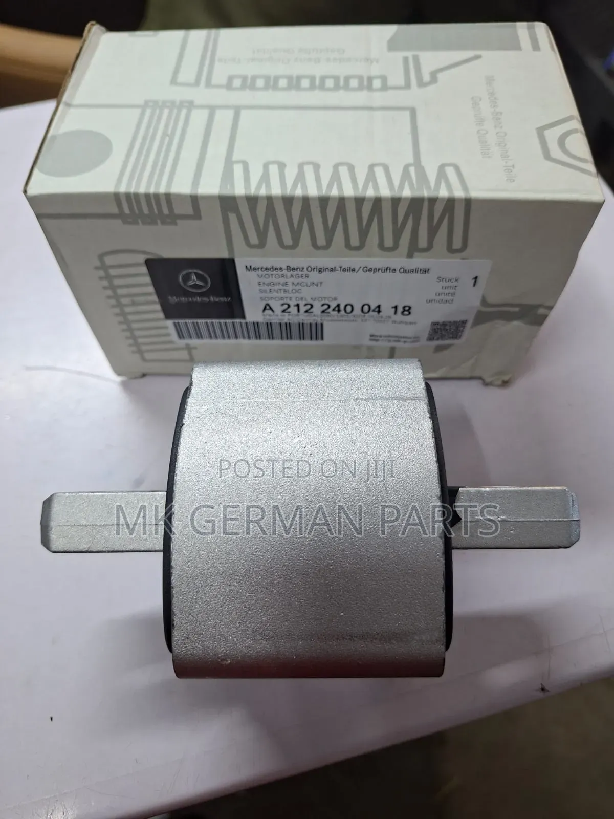 Genuine Mercedes Gearbox Mounting.