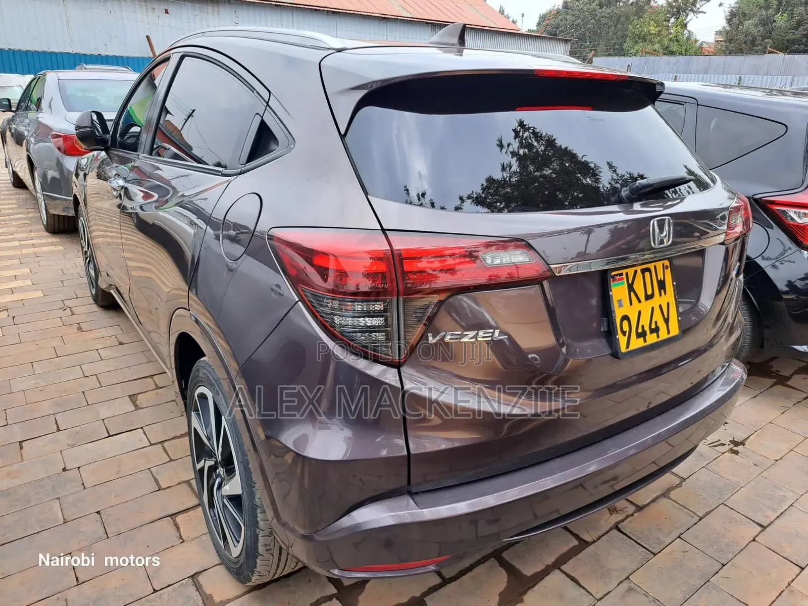 Honda Vezel 2018 Burgundy