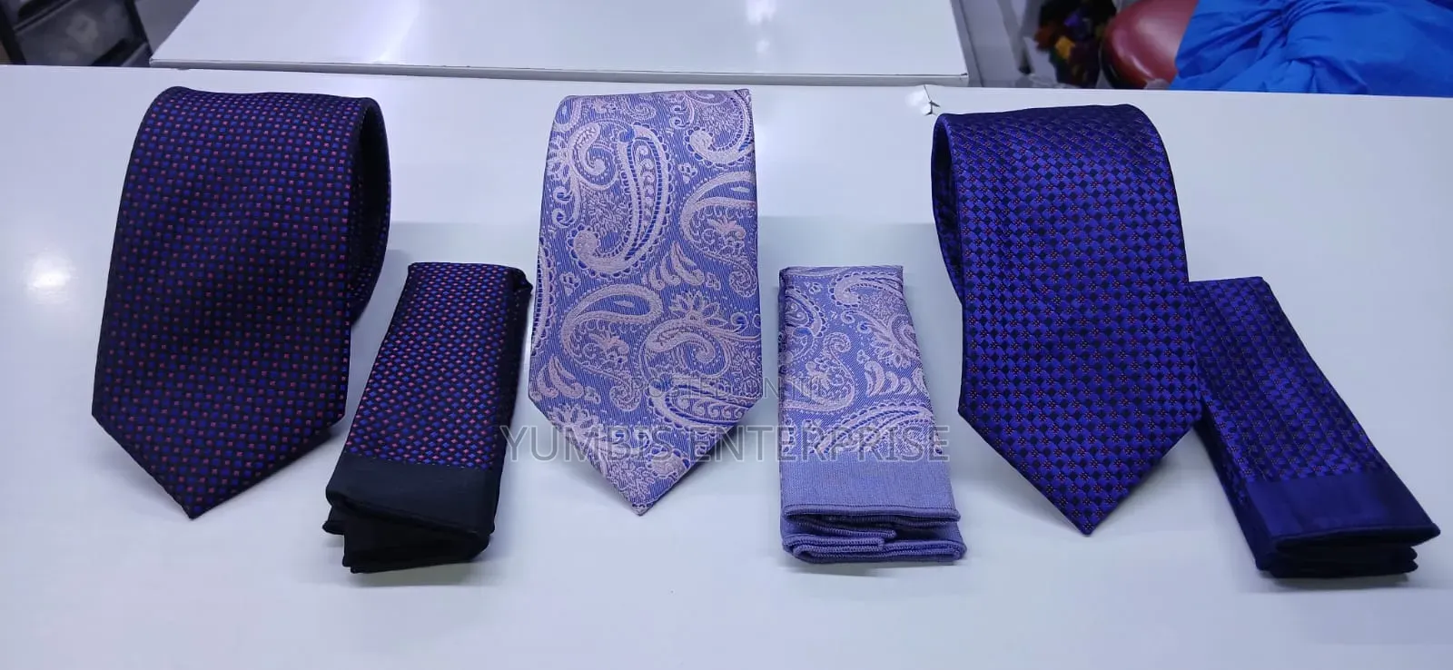 Pocket Square at 700 With Matching Ties