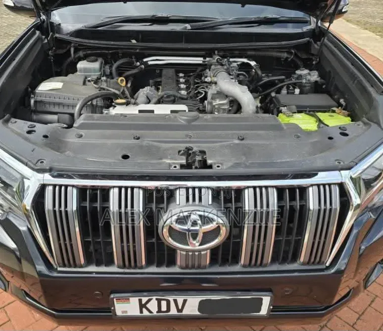Toyota Land Cruiser Prado 2010 Black