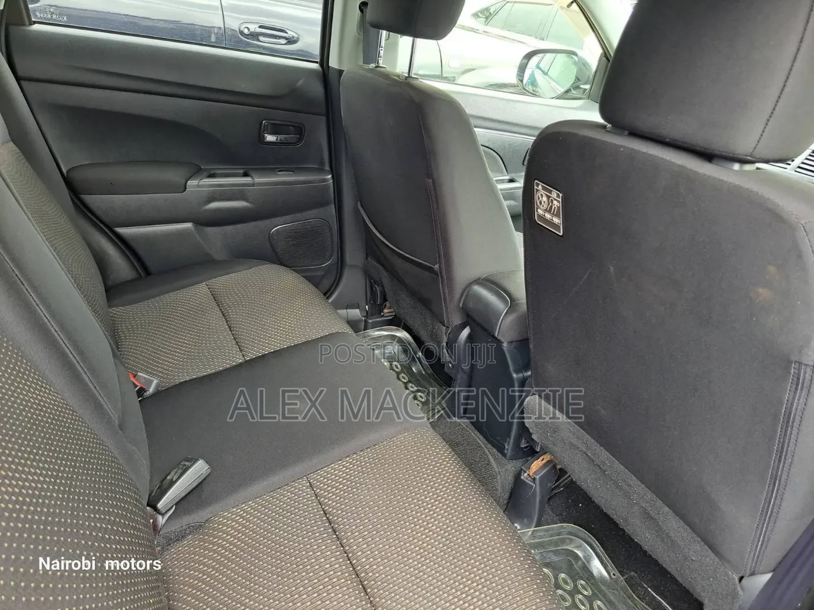 Mitsubishi RVR 2013 Gold