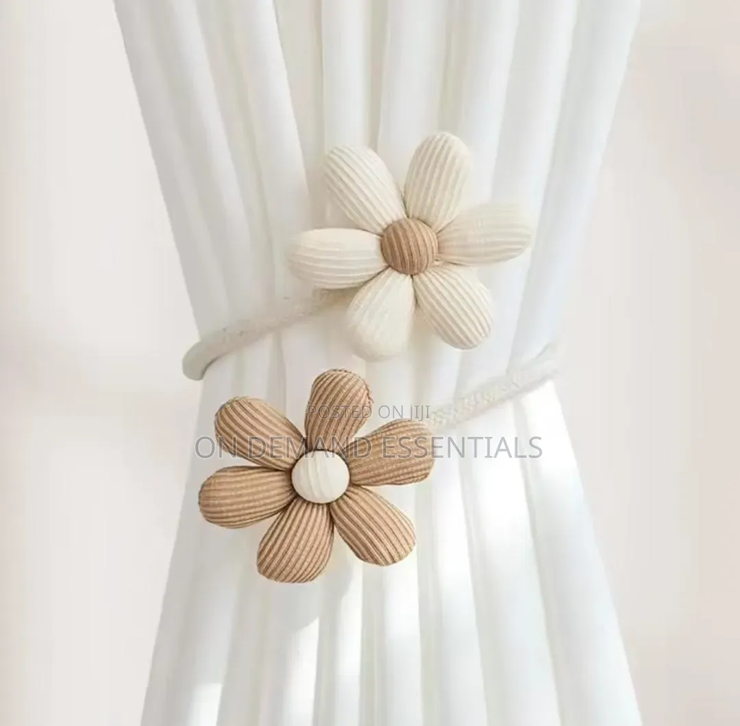Daisy Flower Curtain Tieback