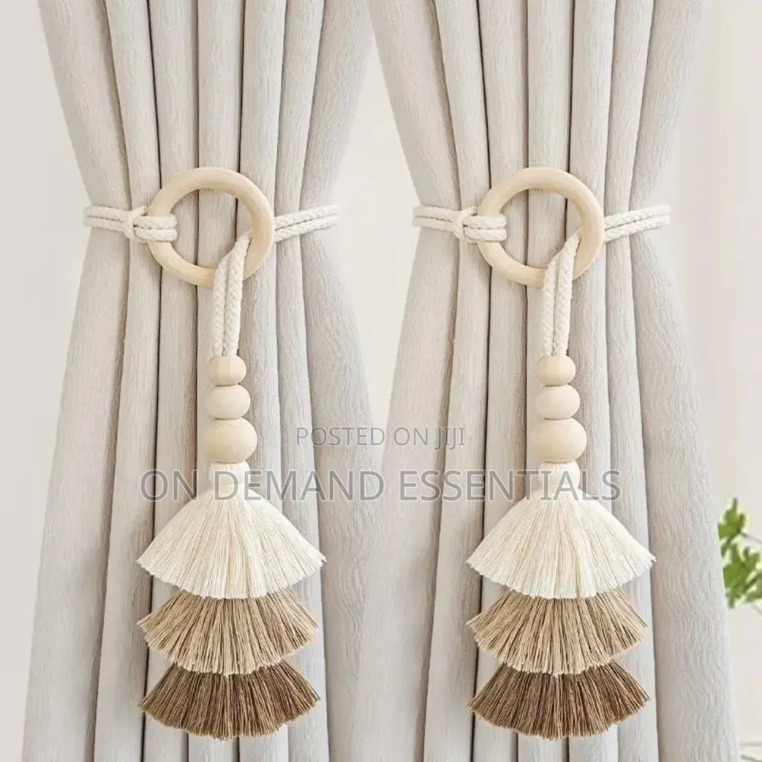 Decorative Ring Curtain Tieback Wit Layered Fan-Shaped Tassels
