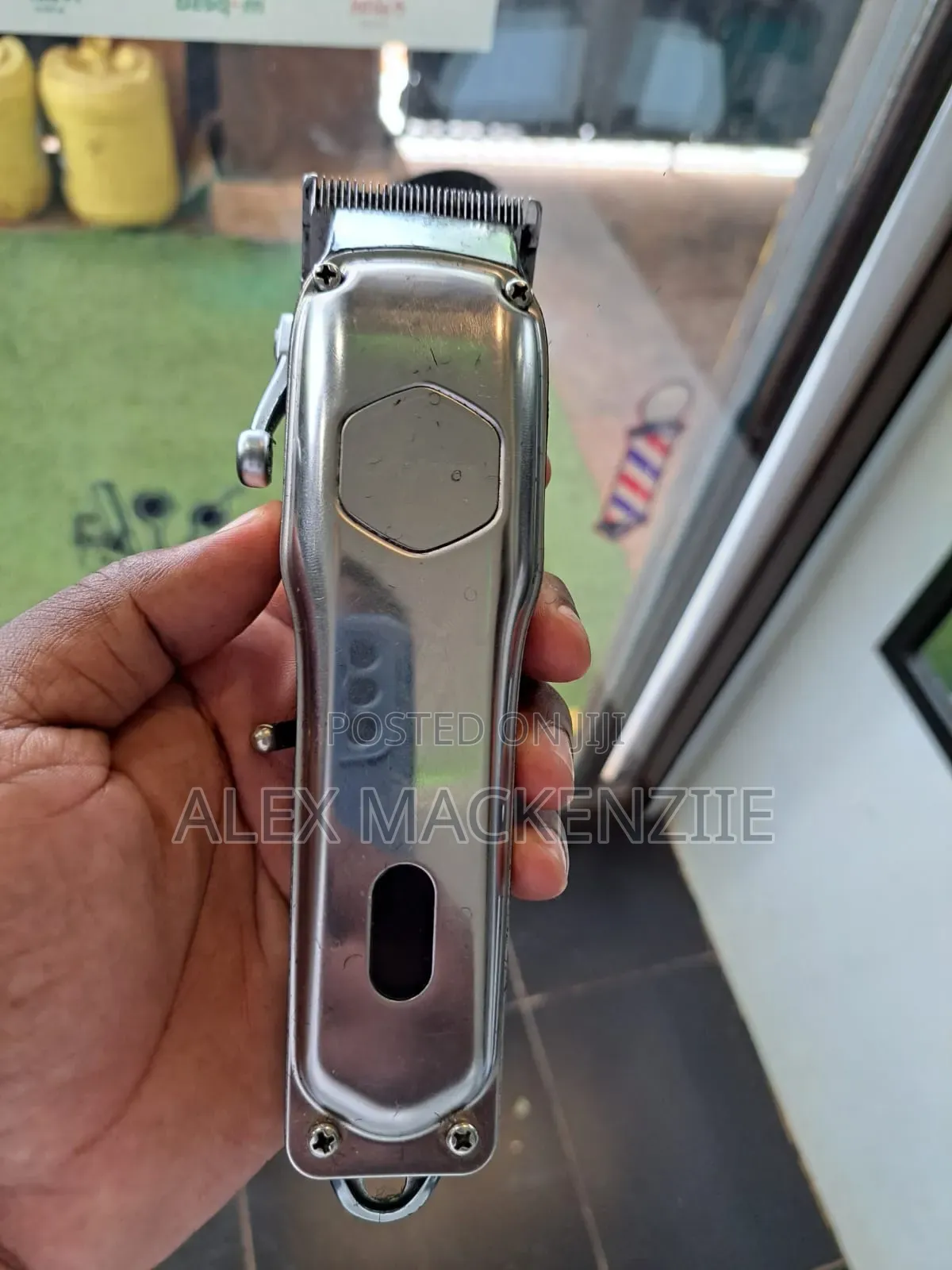 Oraimo Kinyozi