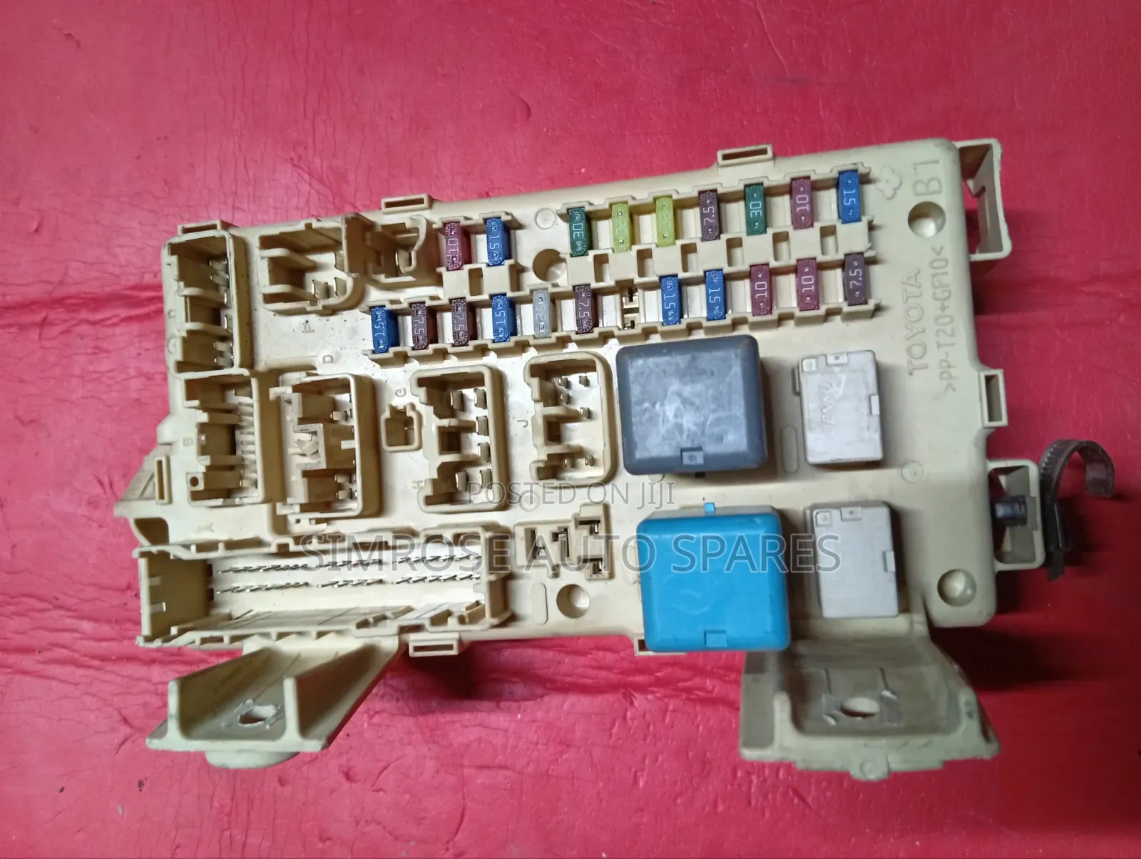 FuseBox Toyota Corolla 2004-2009