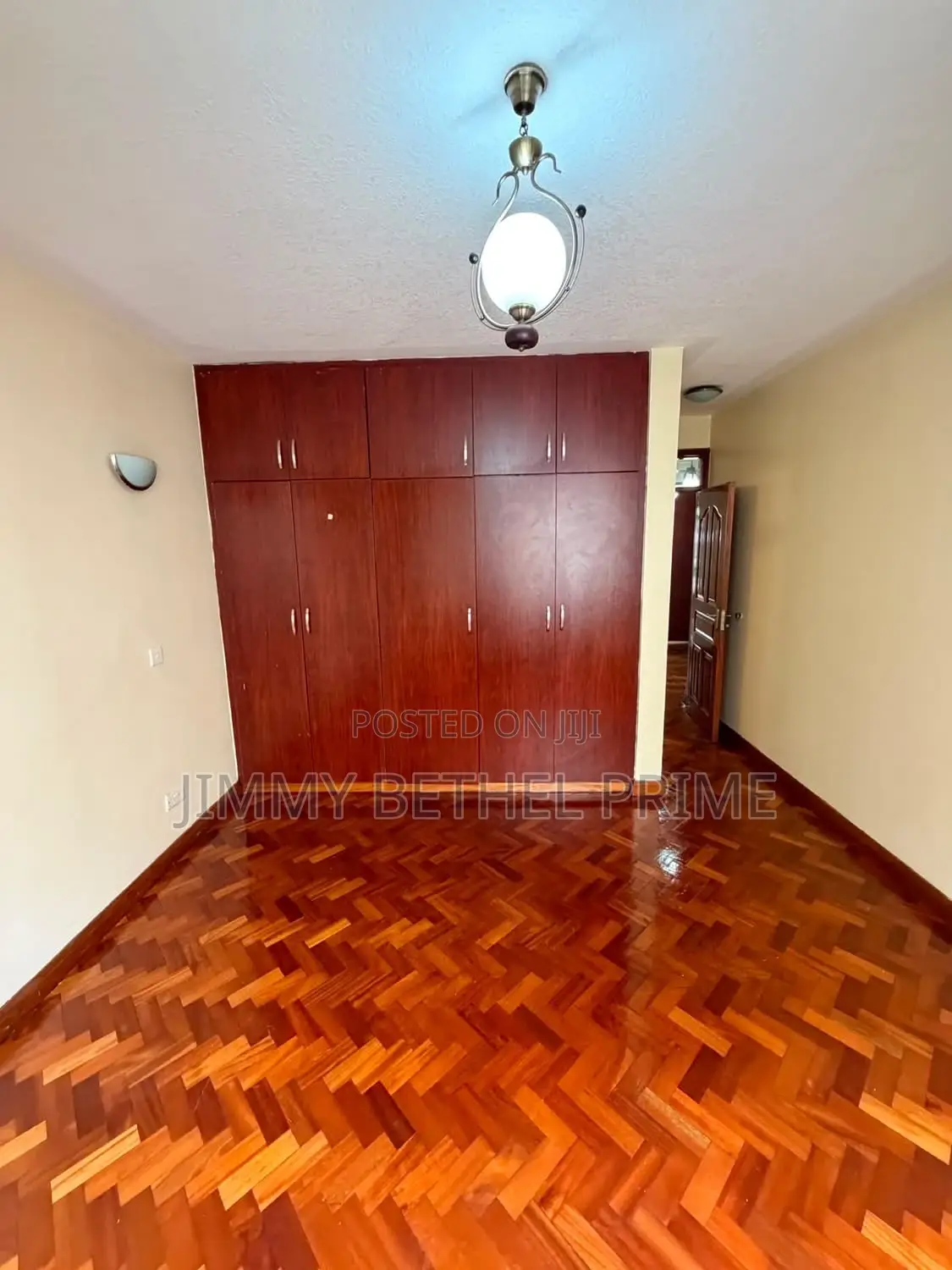 3bdrm Apartment in Lavington for sale
