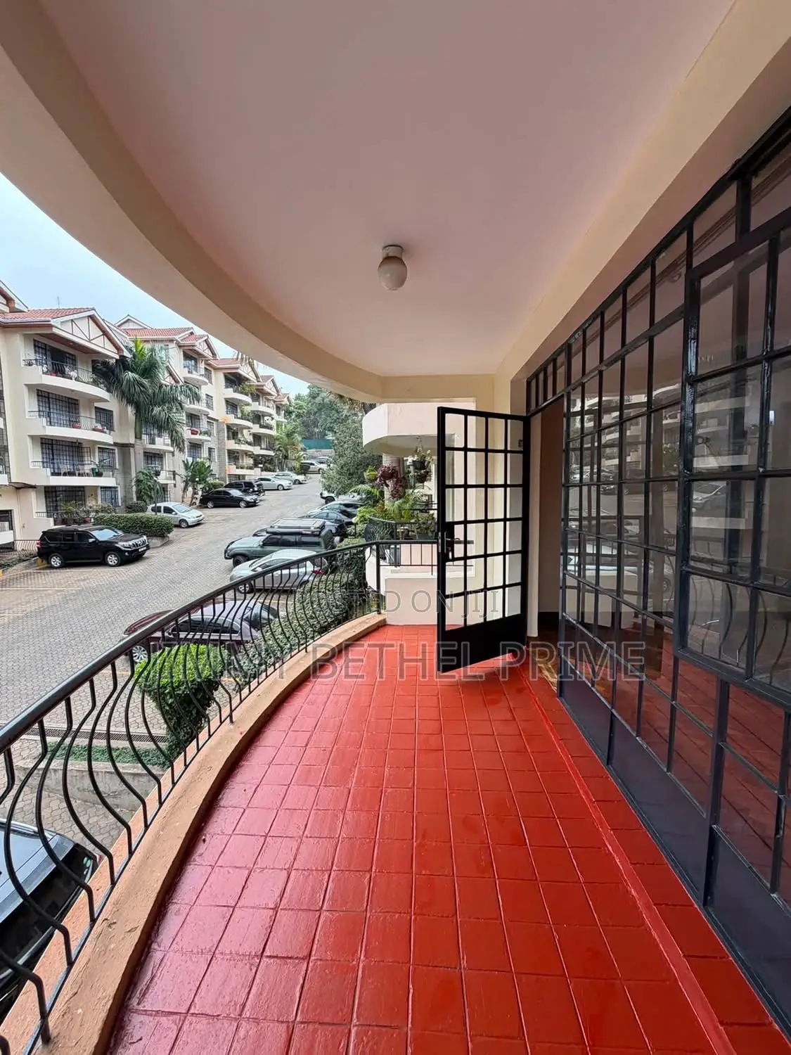 3bdrm Apartment in Lavington for sale