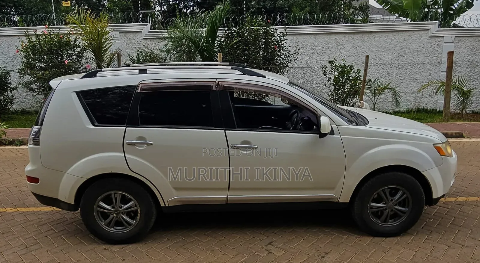 Mitsubishi Outlander 2009 White