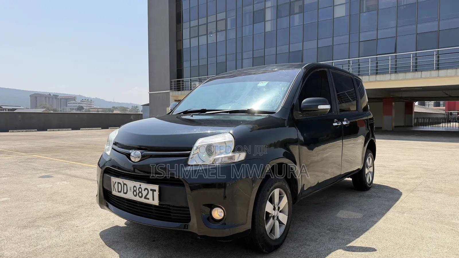 Toyota Sienta 1.5 FWD 2014 Black