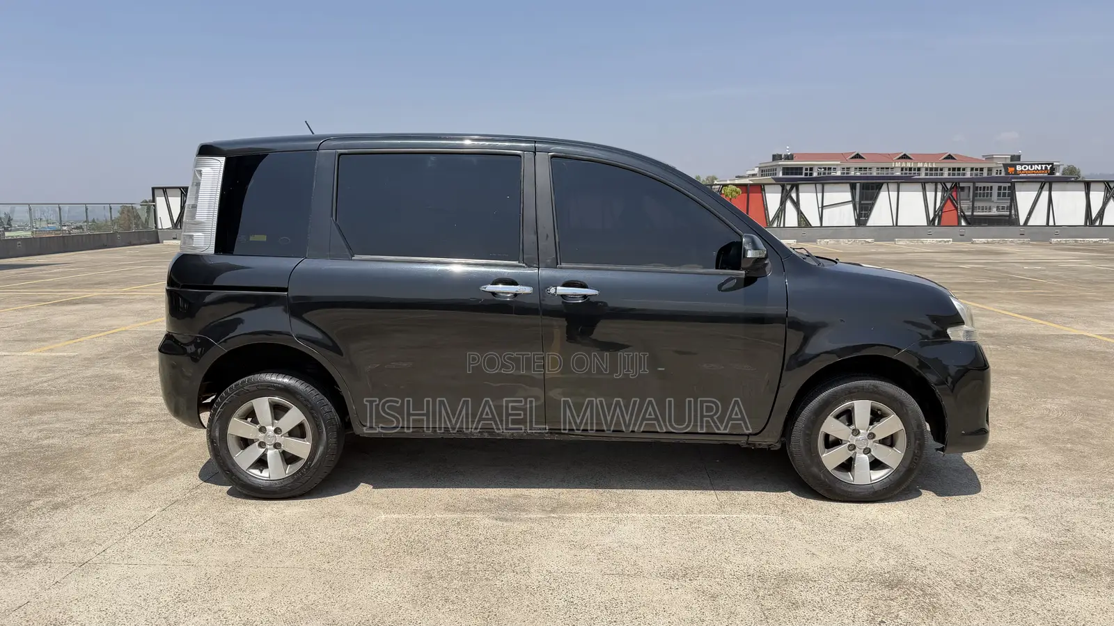 Toyota Sienta 1.5 FWD 2014 Black