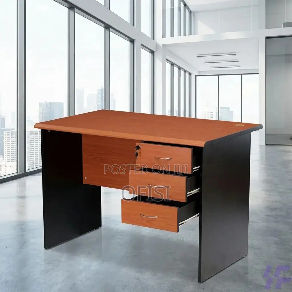 Office Desk; 1.4 Meters Ergonomic Office Desk