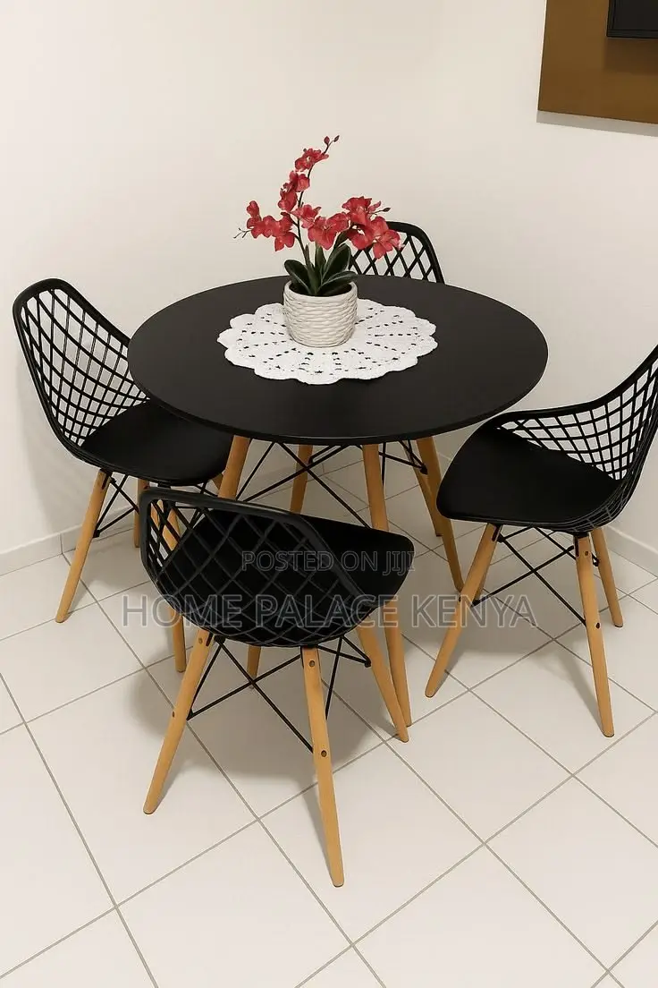 Dining Set; Four-Person Patio Table and Breathable Chairs Set
