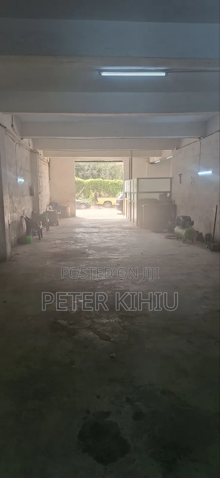 Godown to Let 3500sqft on Factory Street