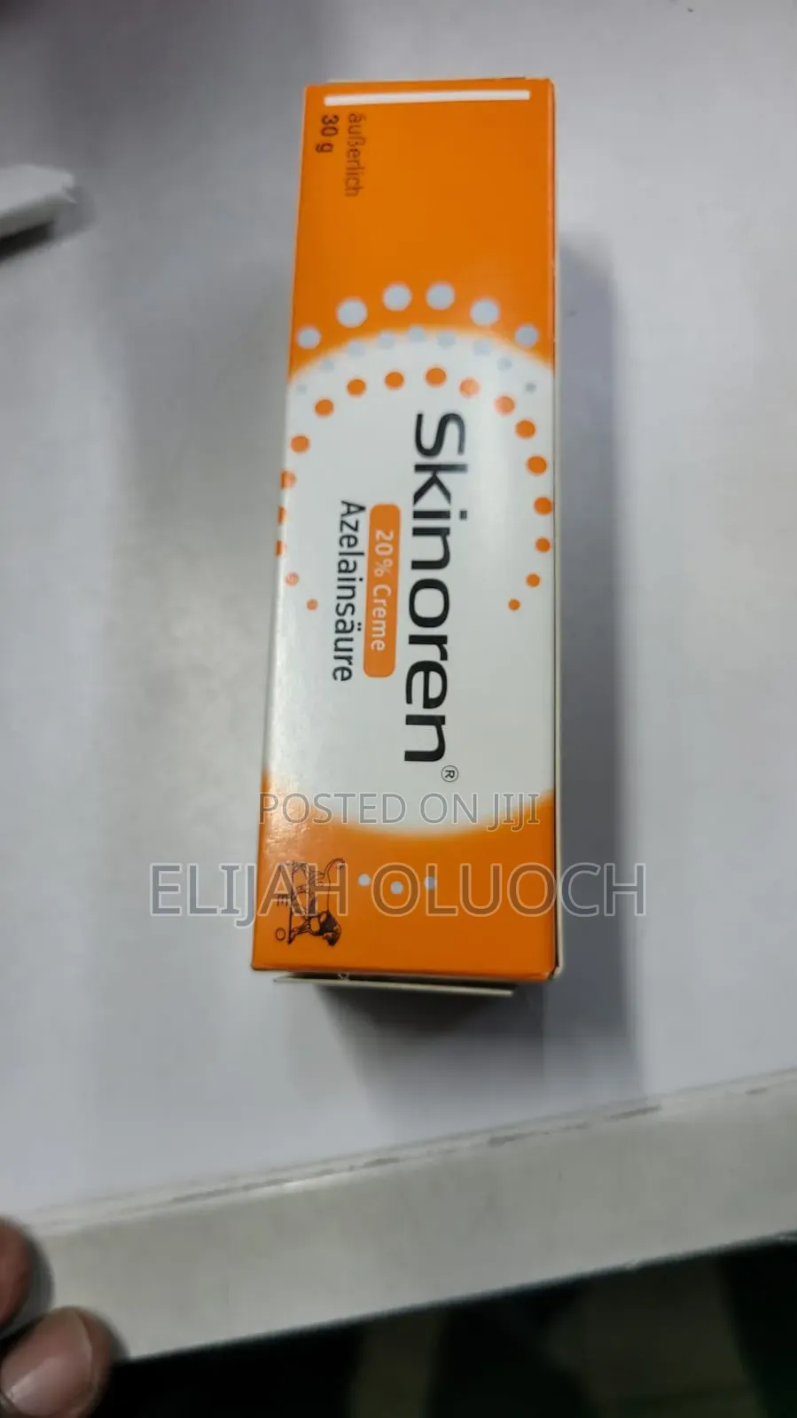 Skinoren Cream 20% Azelaic Acid.