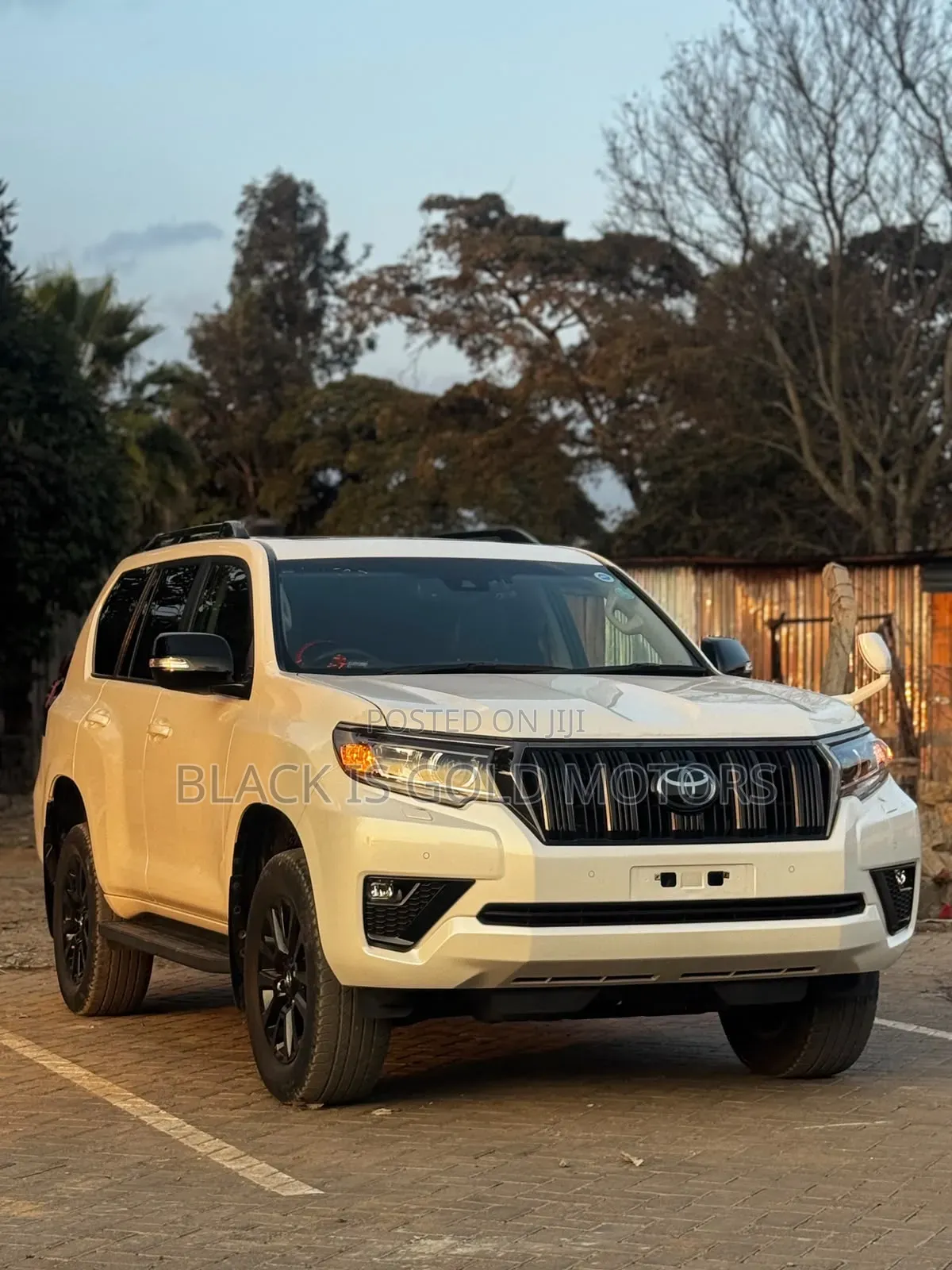 Toyota Land Cruiser Prado 2021 White