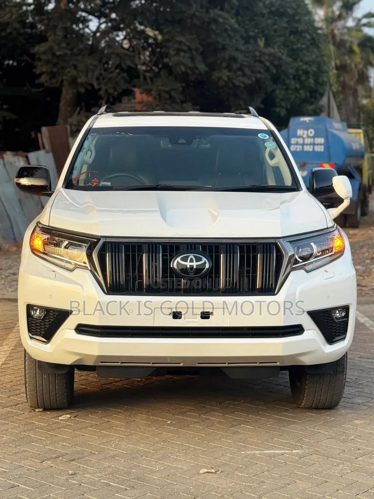 Toyota Land Cruiser Prado 2021 White