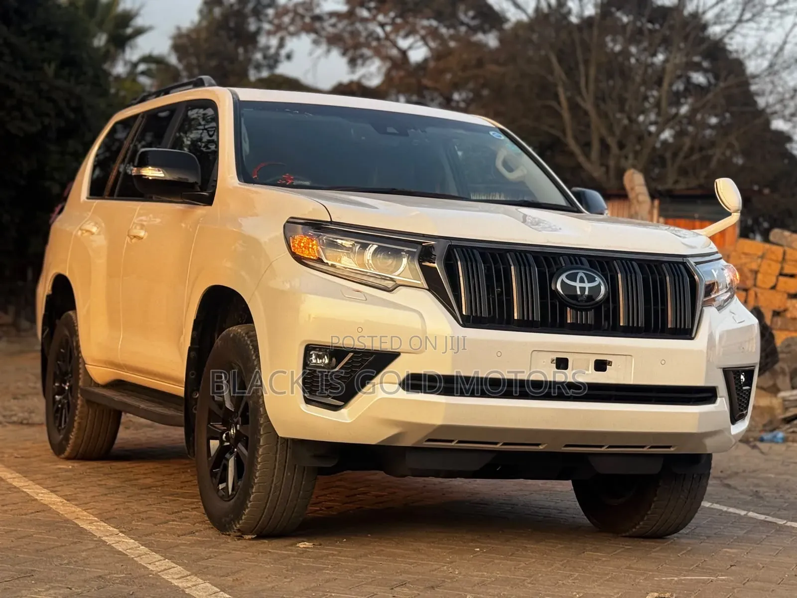 Toyota Land Cruiser Prado 2021 White