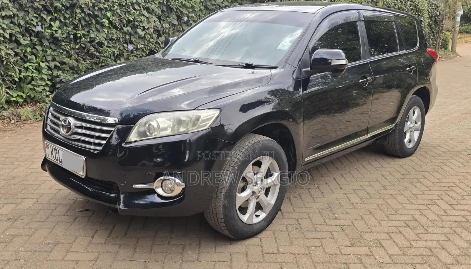 Toyota Vanguard 2010 Black
