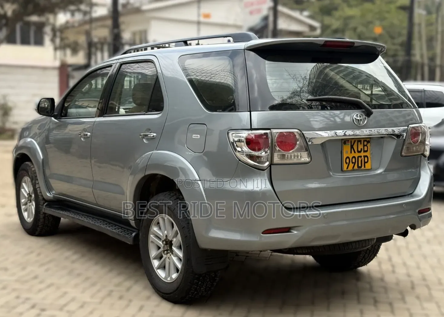 Toyota Fortuner 2.5 D AWD 2014 Gray