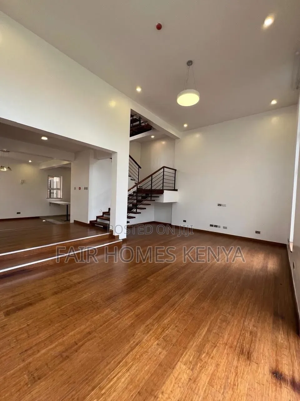 4bdrm Townhouse / Terrace in Kabasiran Avenue, Muthangari for rent