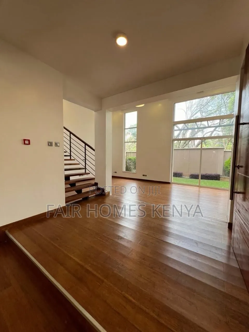 4bdrm Townhouse / Terrace in Kabasiran Avenue, Muthangari for rent