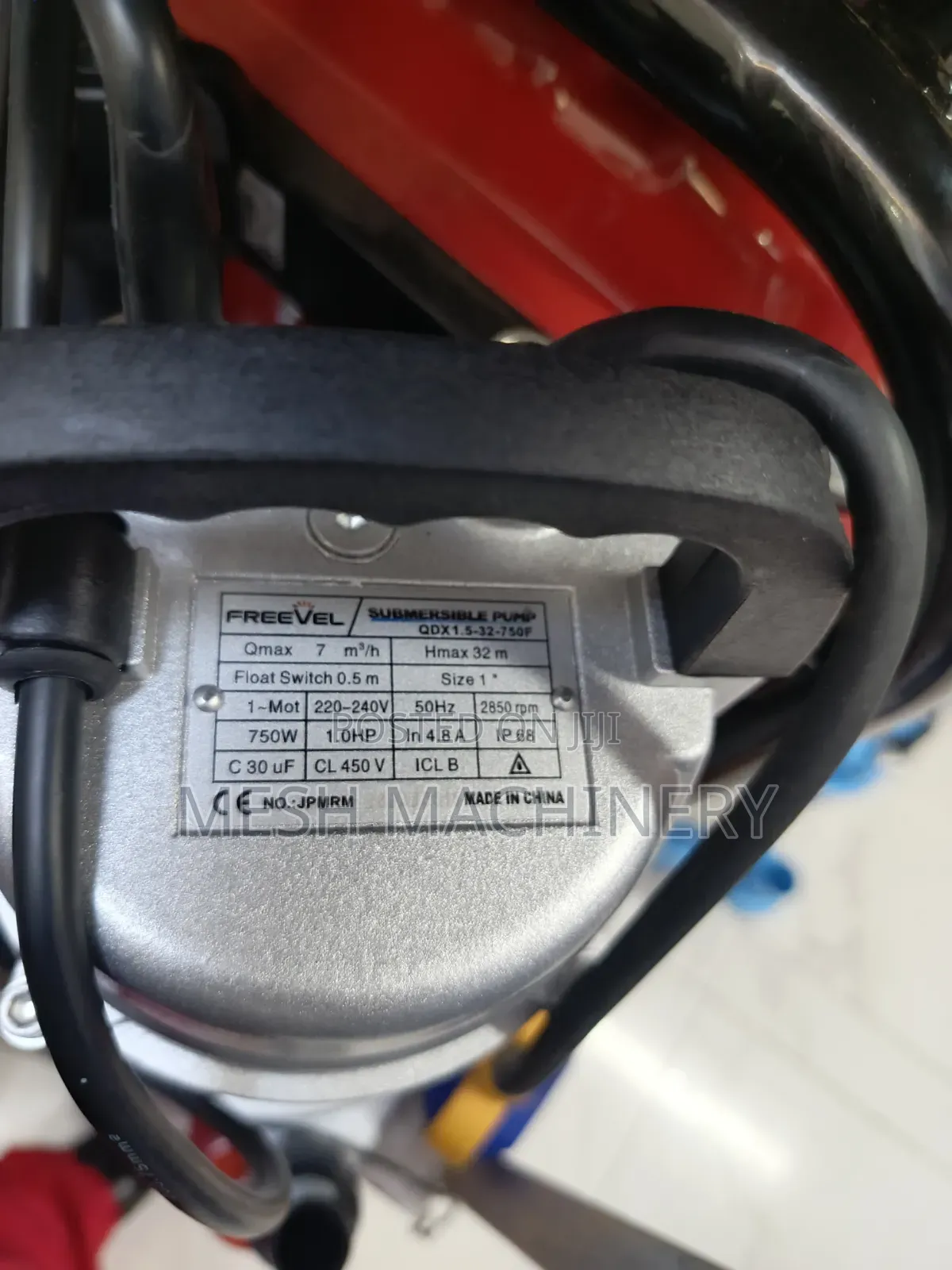 Freevel 1HP Shallow Well Submersible Water Pump ( QDX 1.5-32-0.75f)