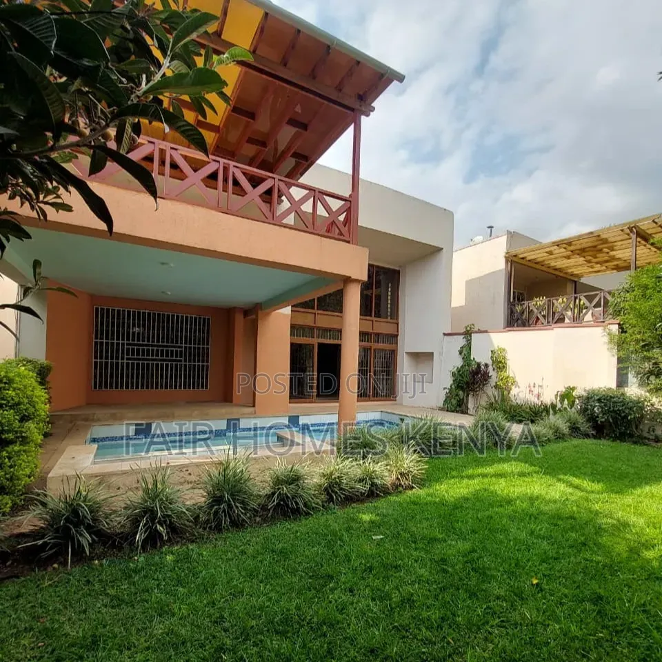 5bdrm Townhouse / Terrace in Convent Drive, Muthangari for rent