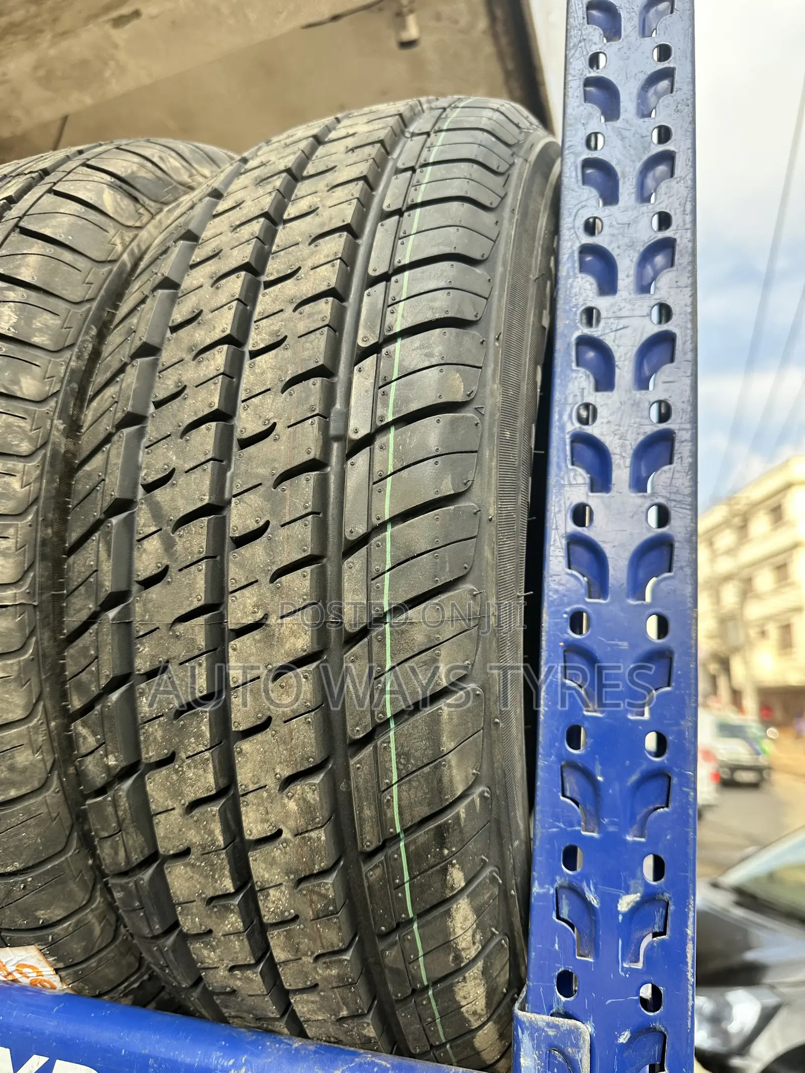 195/65r15 Max Track