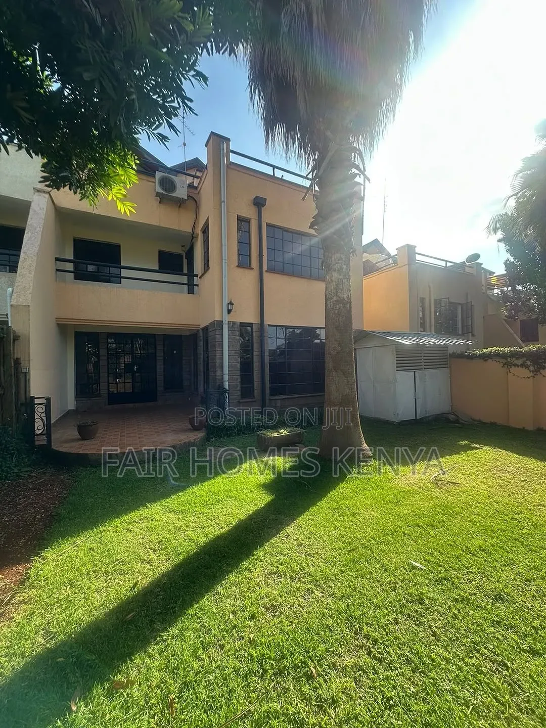 5bdrm Townhouse / Terrace in Convent Drive, Muthangari for rent