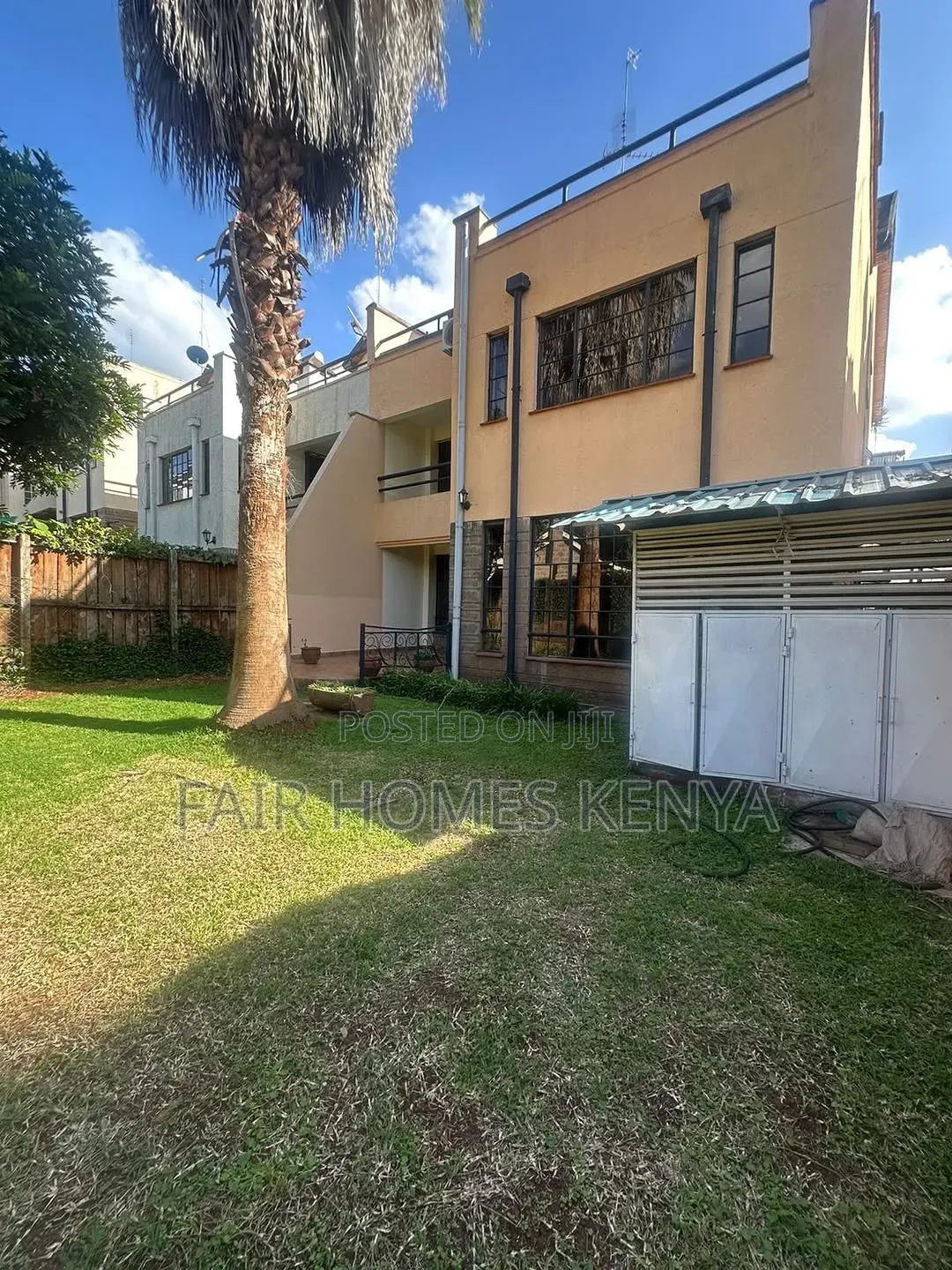 5bdrm Townhouse / Terrace in Convent Drive, Muthangari for rent