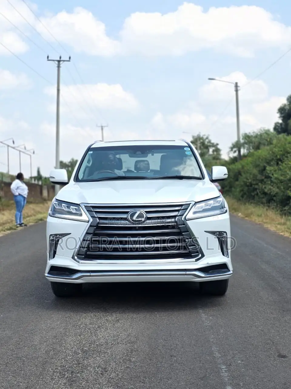 Lexus LX 570 AWD 2018 White