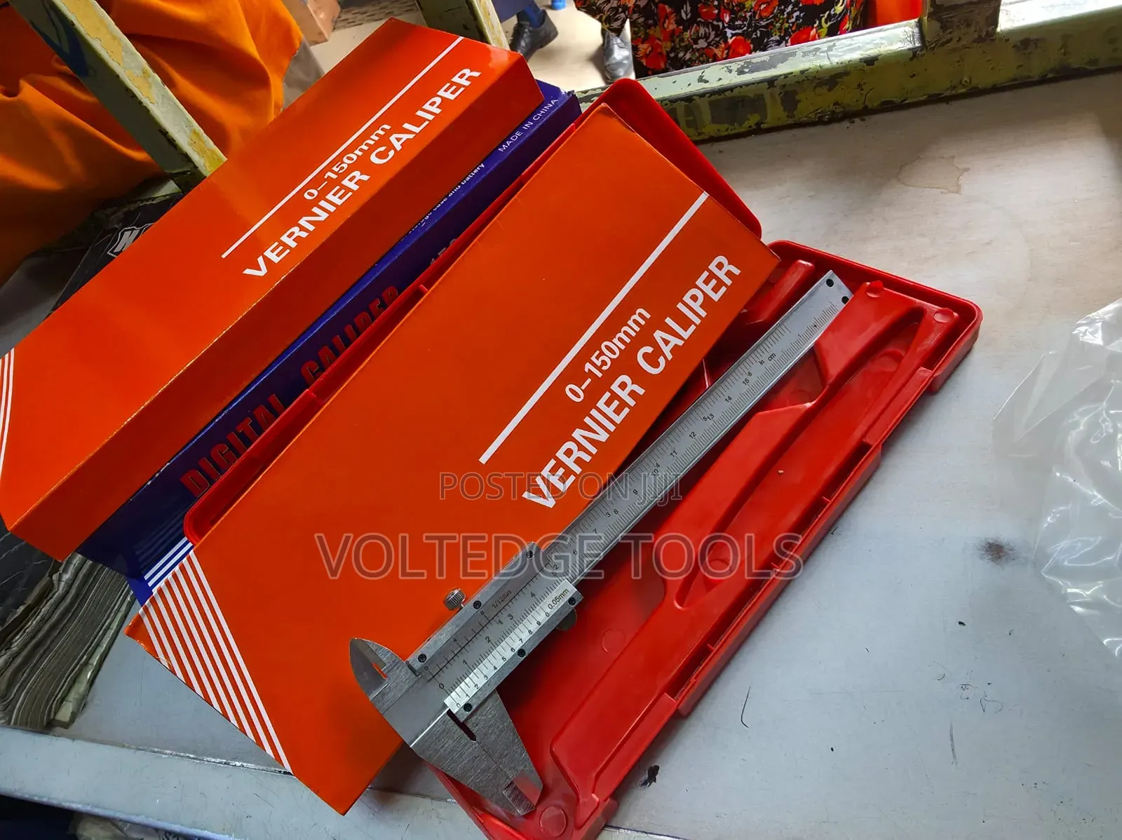 Analog Vernier Caliper 6"
