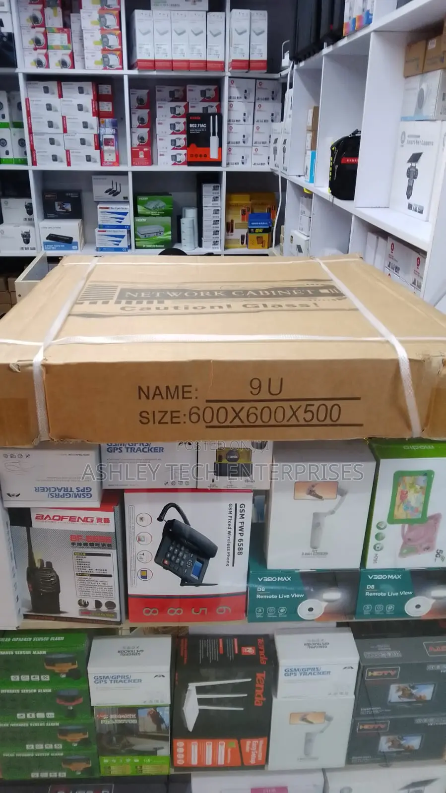 Next-Gen 9U Cabinet 600×600×500 – Professional IT Cabinet