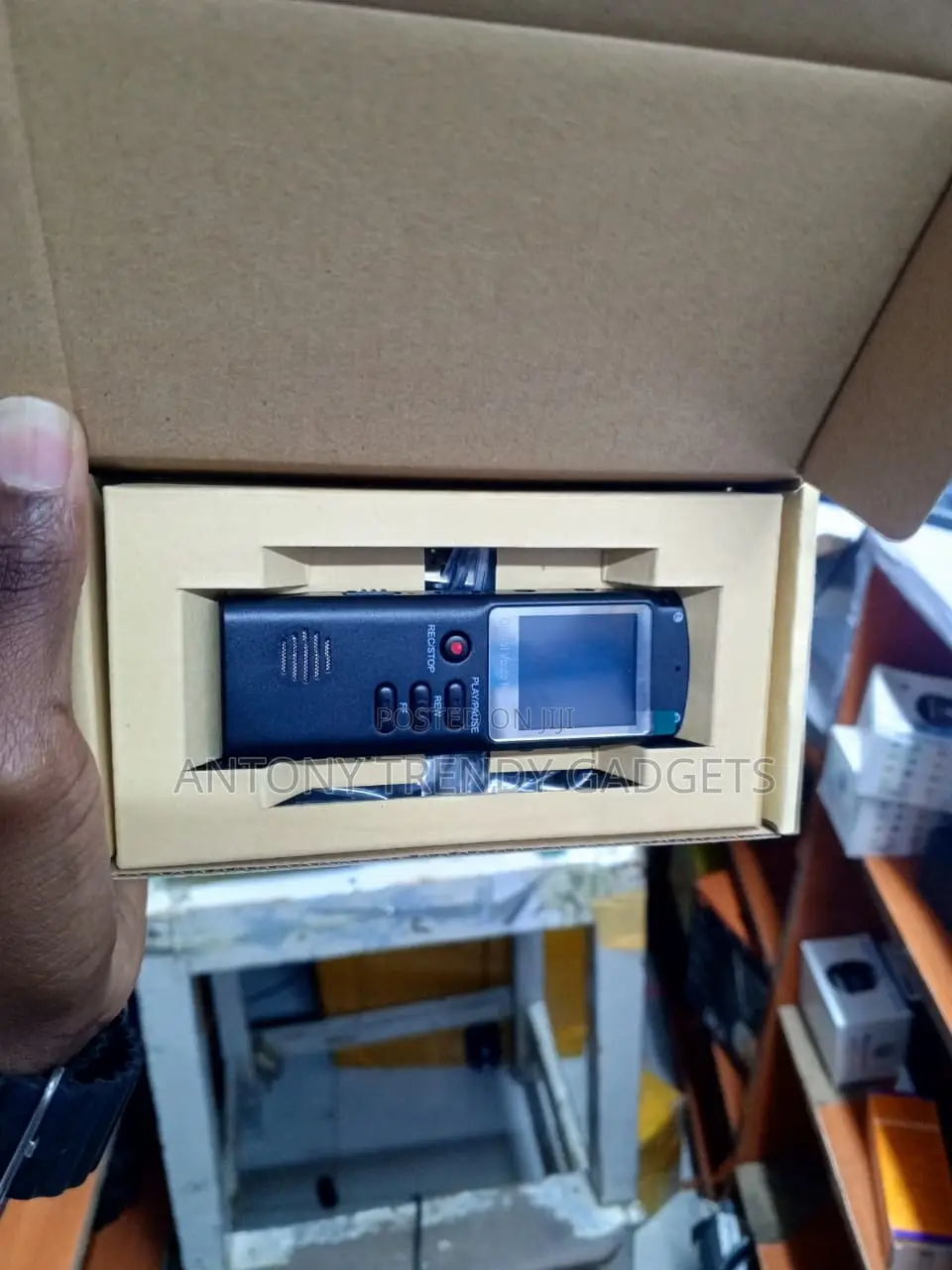 Professional Voice Recorder 8GB With LCD Display USB