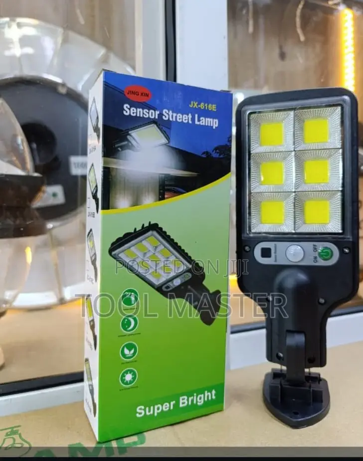 Solar Sensor Wall Street Light