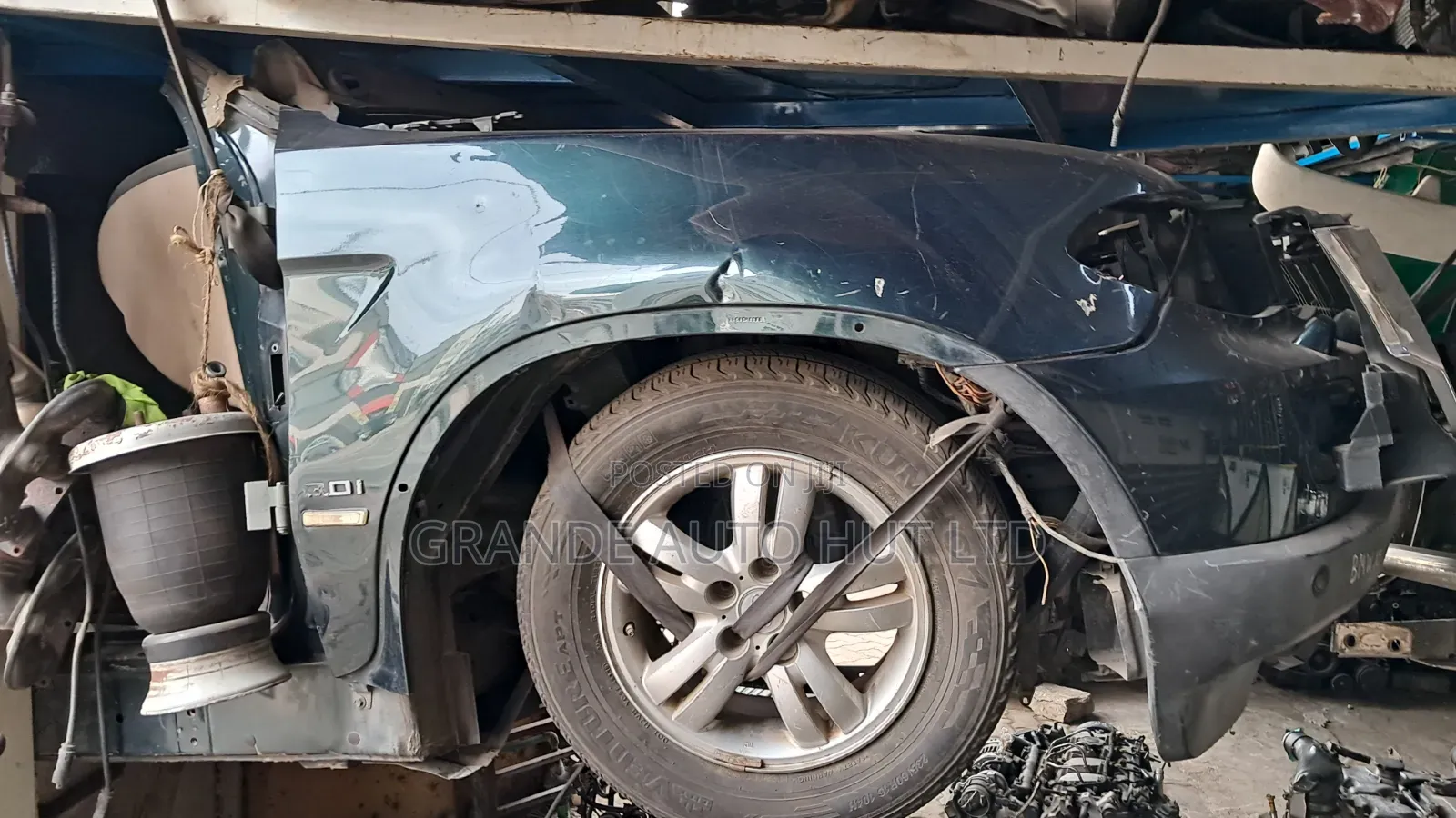 BMW X5 Fender/Wing