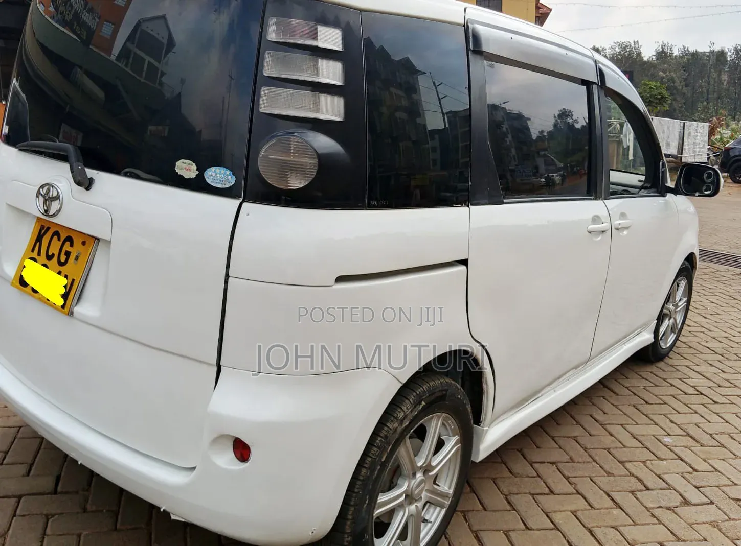 Toyota Sienta 2008 White