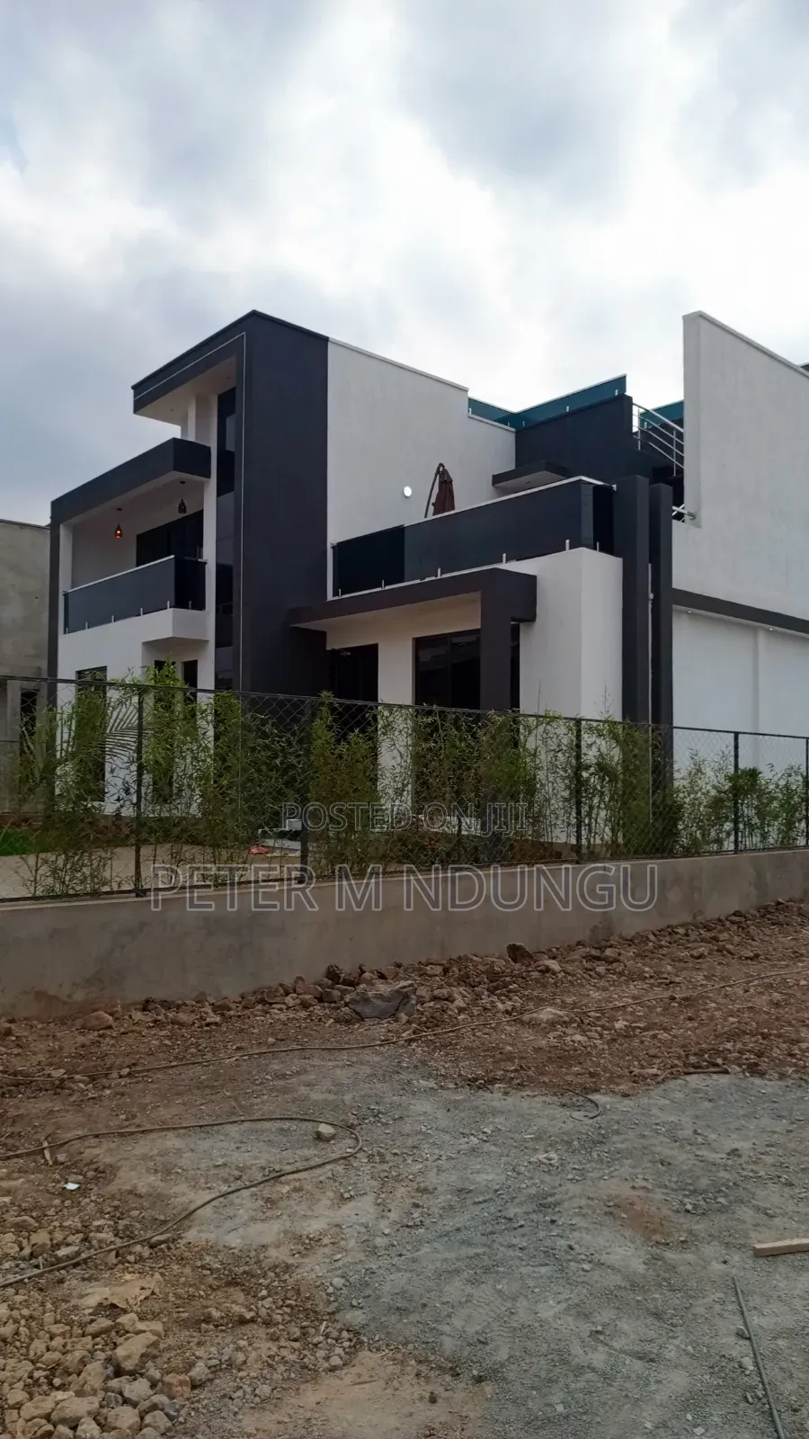 5bdrm Maisonette in Mugutha, Kimbo for sale
