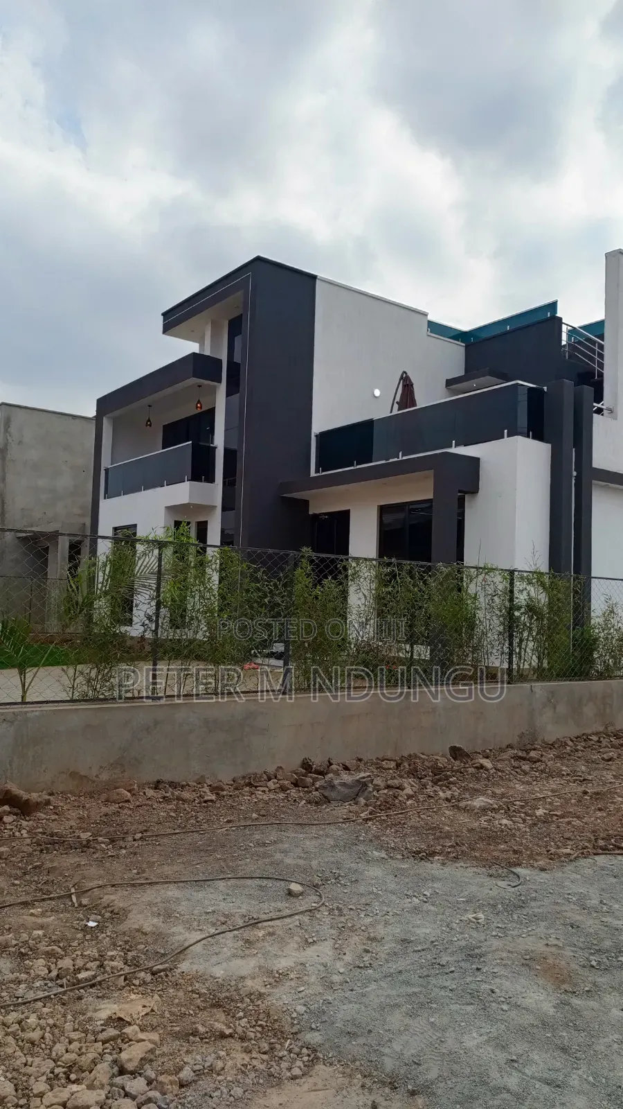 5bdrm Maisonette in Mugutha, Kimbo for sale