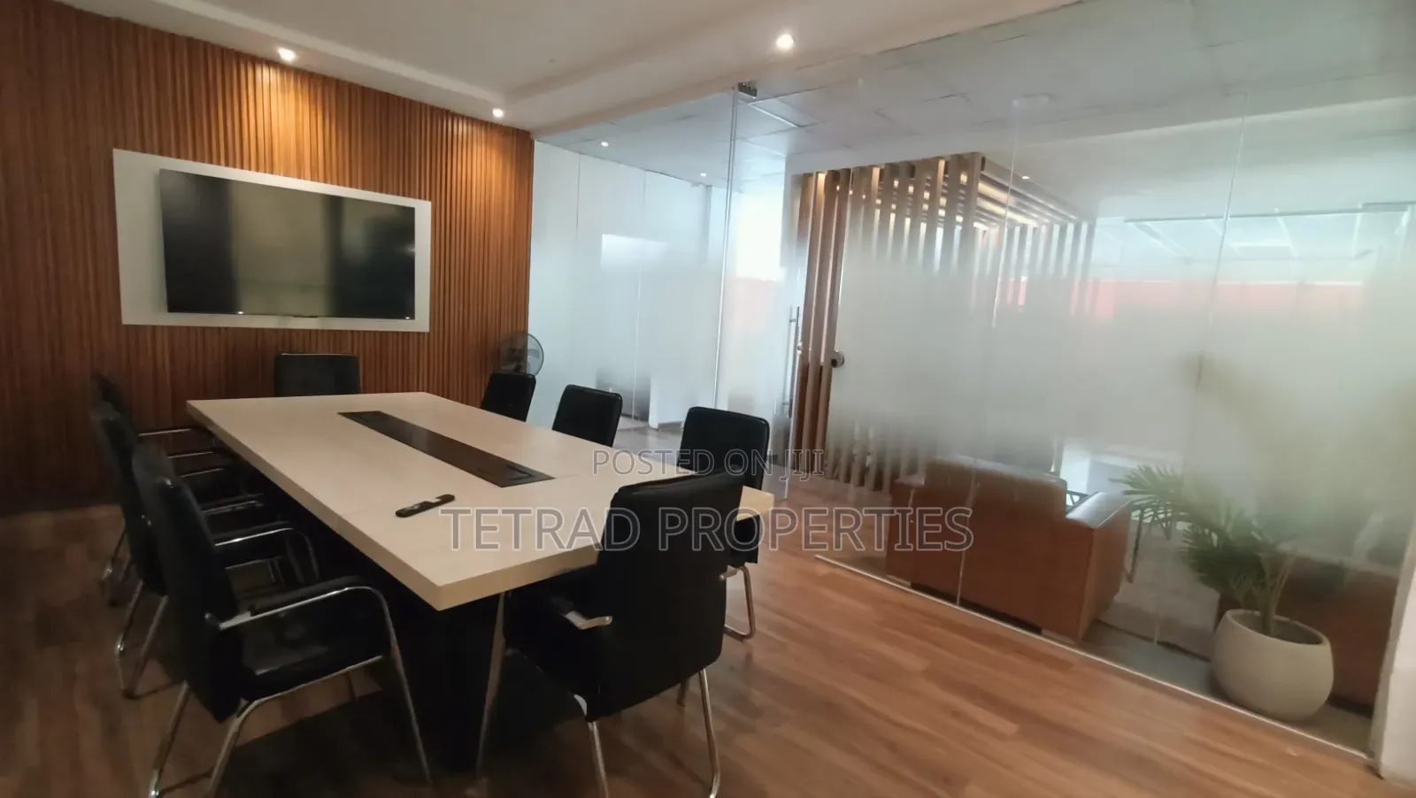 4 Desks Furnished Office in Parklands City Park Area.