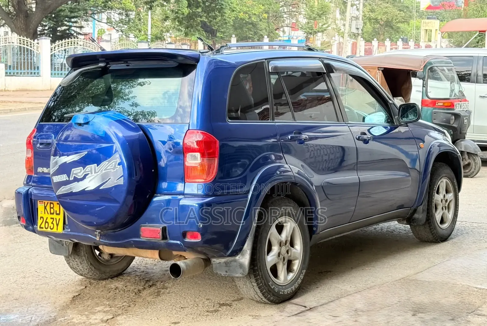 Toyota RAV4 2002 Blue