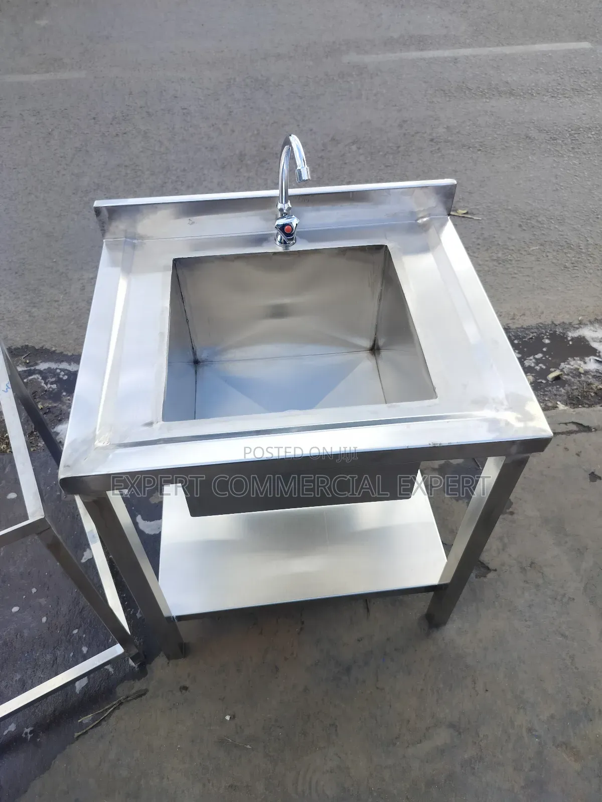 One Sided Single Sink