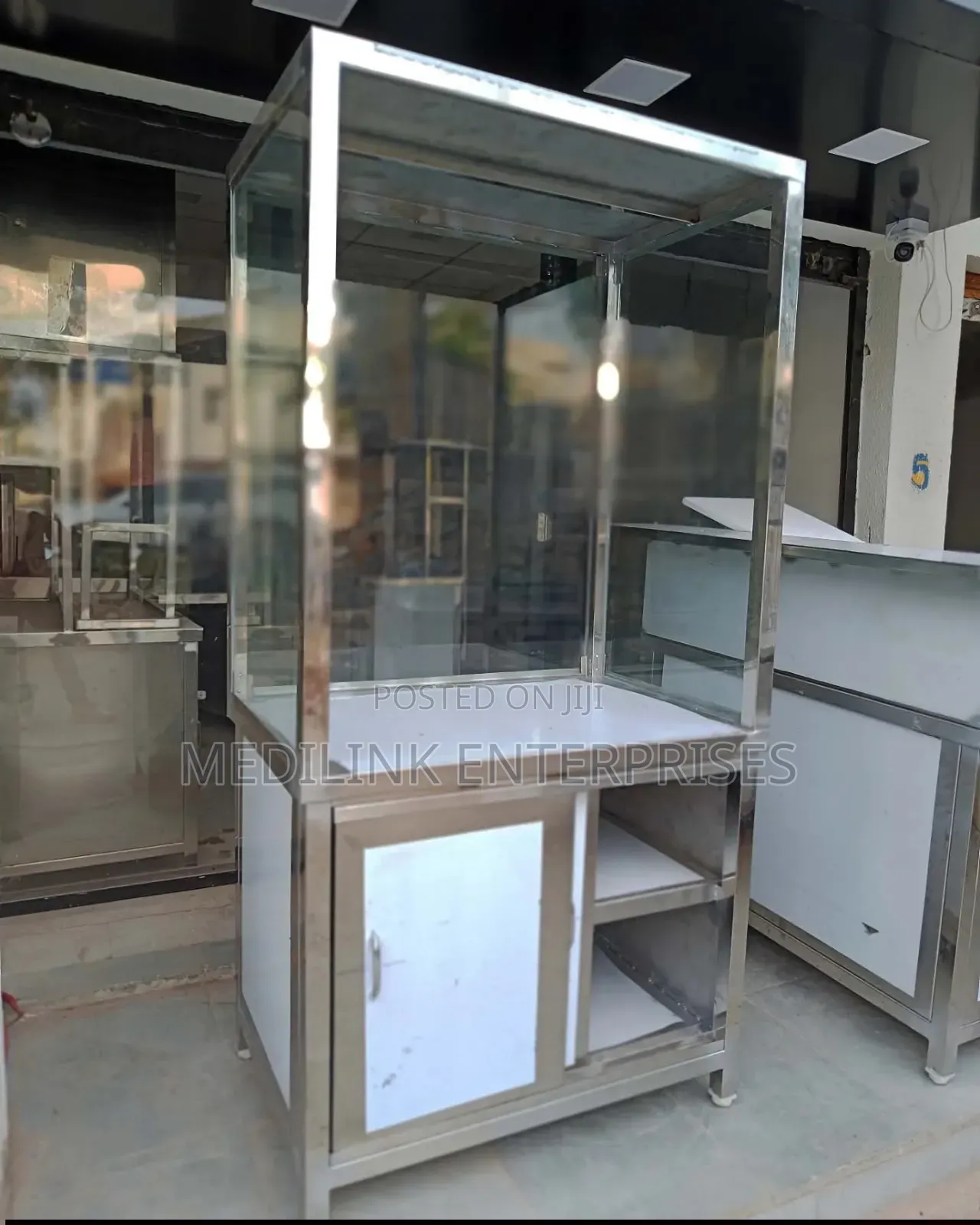 Customized Outdoor Stainless Steel Service Bays Center