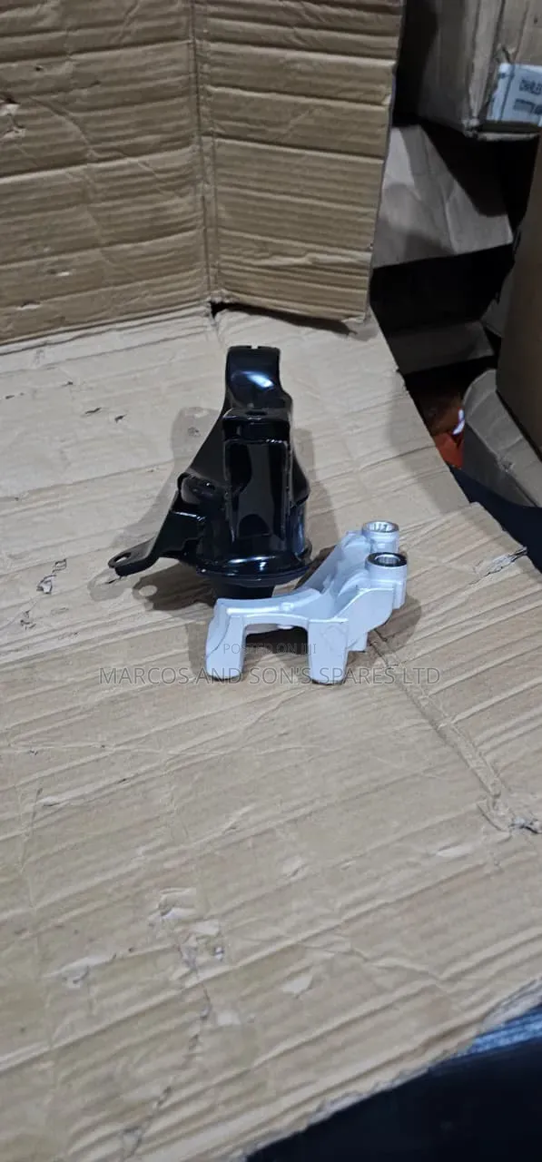Honda CRM Engine Mounting