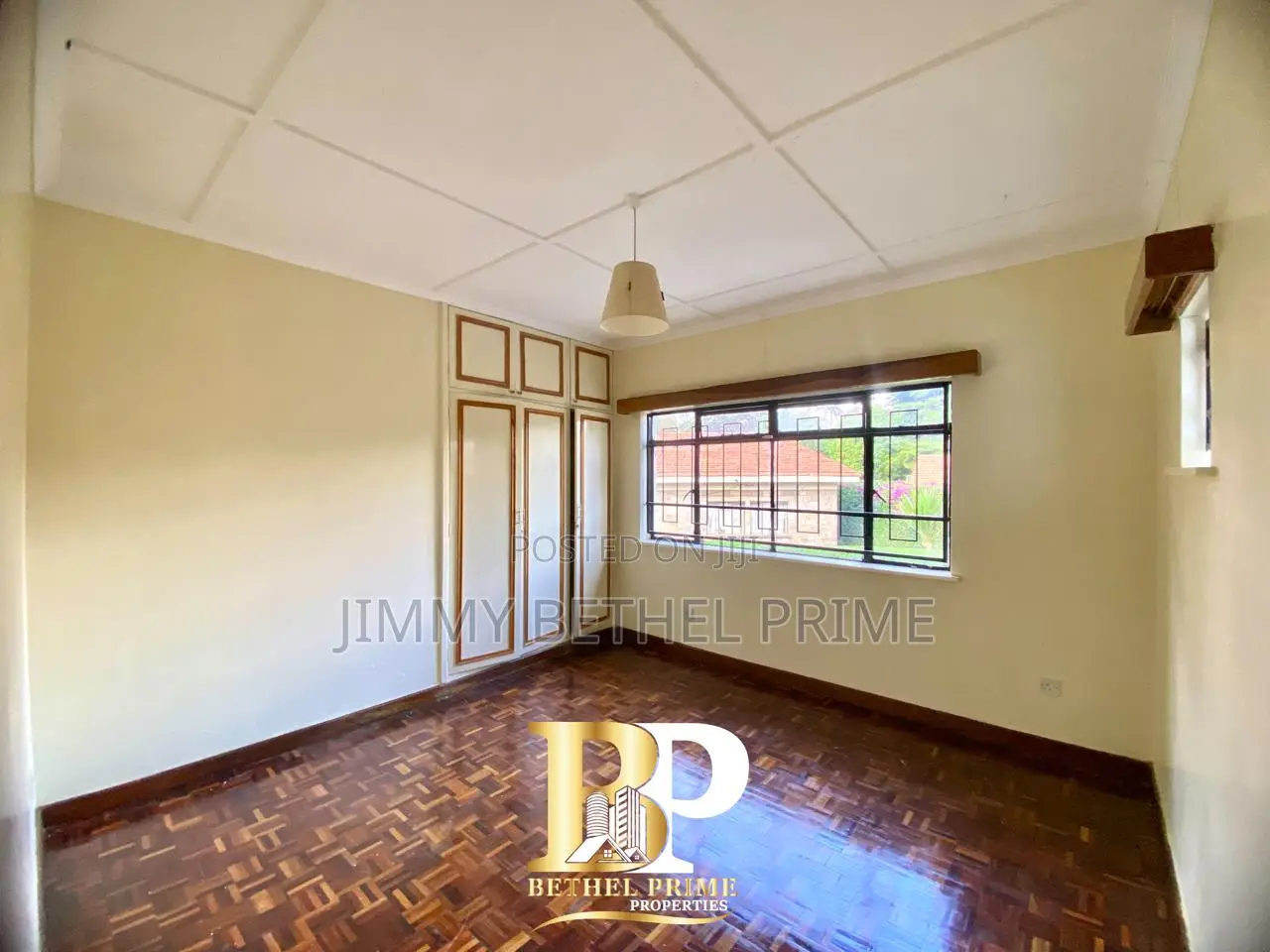 4bdrm Townhouse/Terrace in Nyari for sale