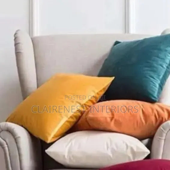 Comfort and Décor, Beautifully Combined With Throw Pillows